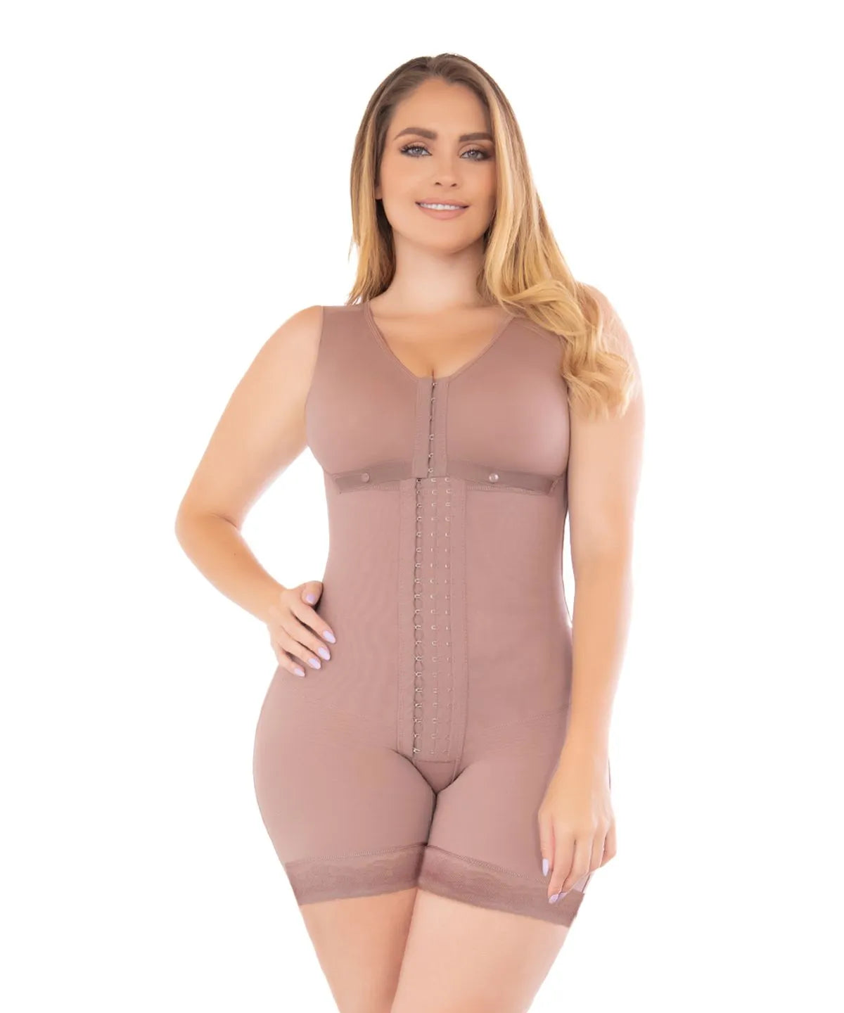 Medium leg post-surgical belt with high compression bra